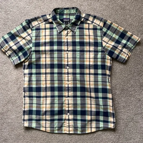 Mens Patagonia Short Sleeve Plaid Button Up Cotton Blend Shirt - Picture 9 of 10